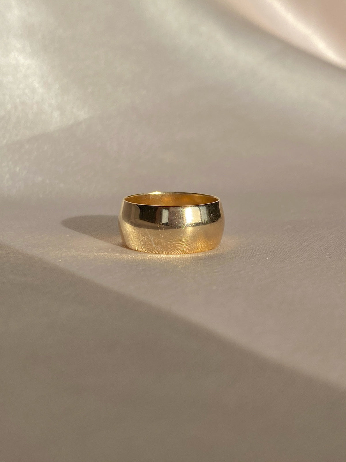 Vintage 14k Convex Wide Cigar Band