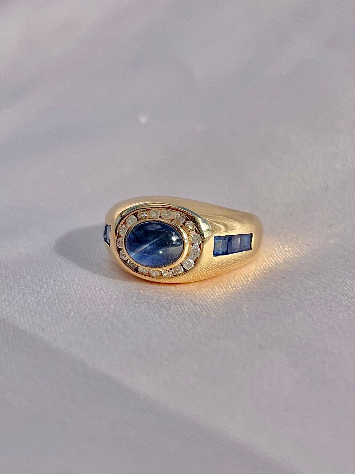 Vintage 14k Sapphire Cabochon Baguette Diamond Ring