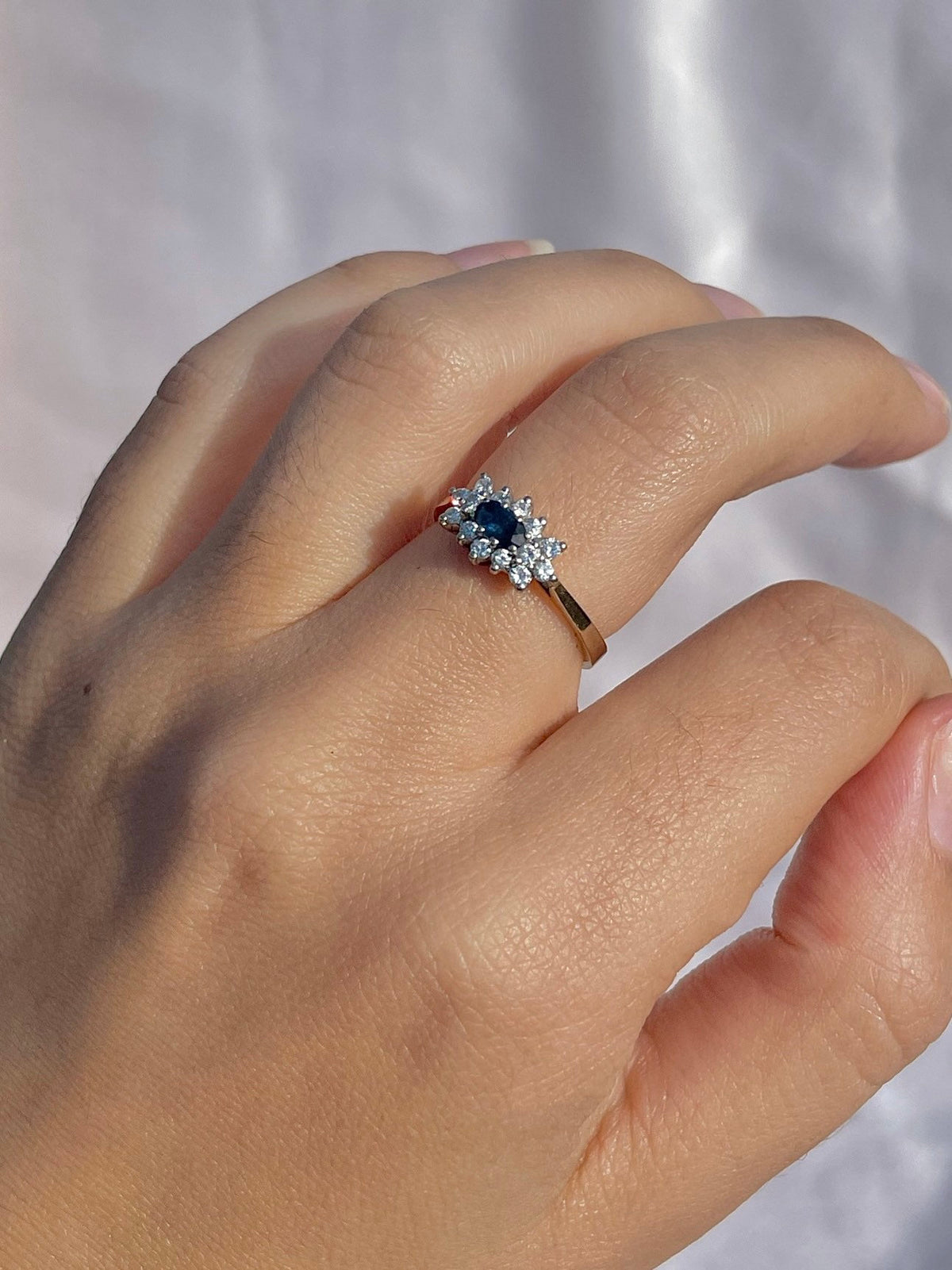 Vintage 9k Sapphire Diamond Cluster 1986