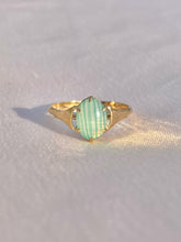 Load image into Gallery viewer, Vintage 9k Striped Green Agate Cabochon Ring
