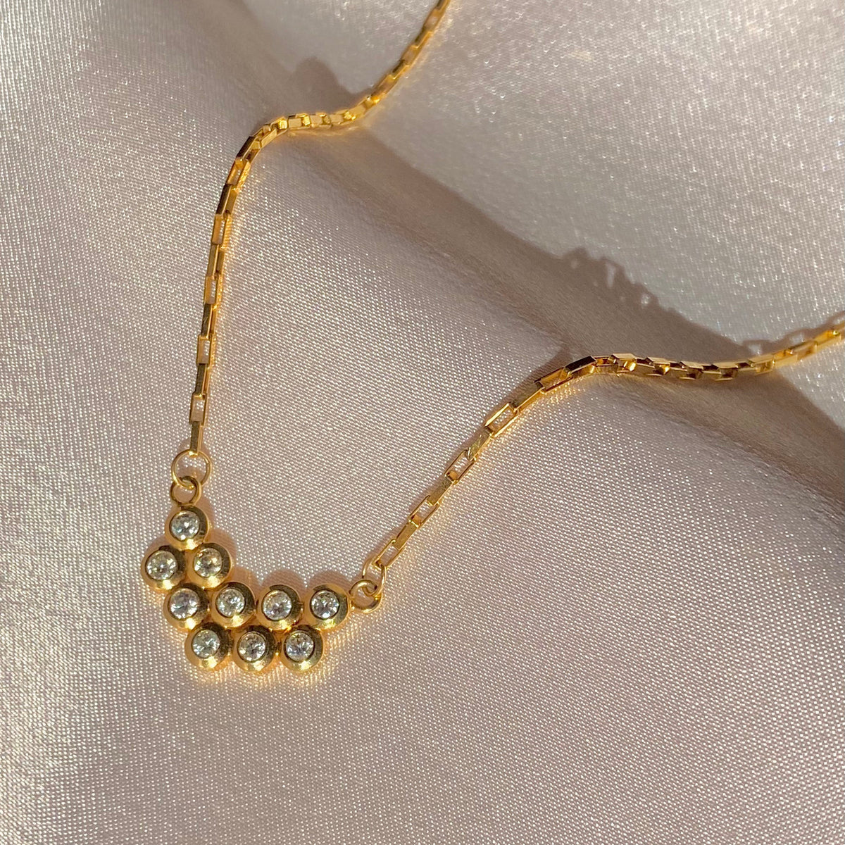 Vintage 9k Bezel Diamond Necklace 0.40 cts