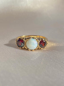 Vintage 9k Garnet Opal Boat Ring 1989