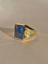 Load image into Gallery viewer, Vintage 10k Blue Spinel Freemason Ring
