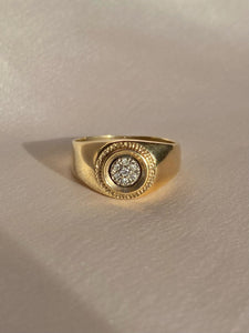 Vintage 10k Circle Diamond Cluster Ring