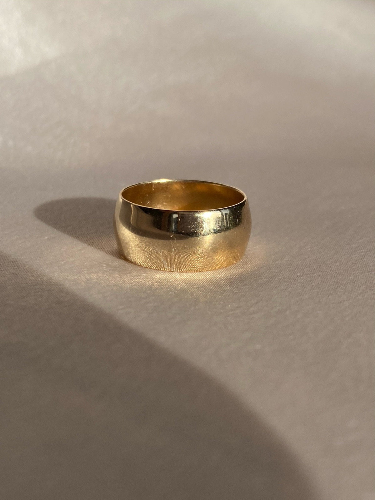 Vintage 14k Convex Wide Cigar Band