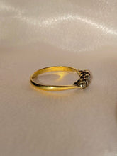 Load image into Gallery viewer, Vintage 18k Graduating Diamond Bezel Ring
