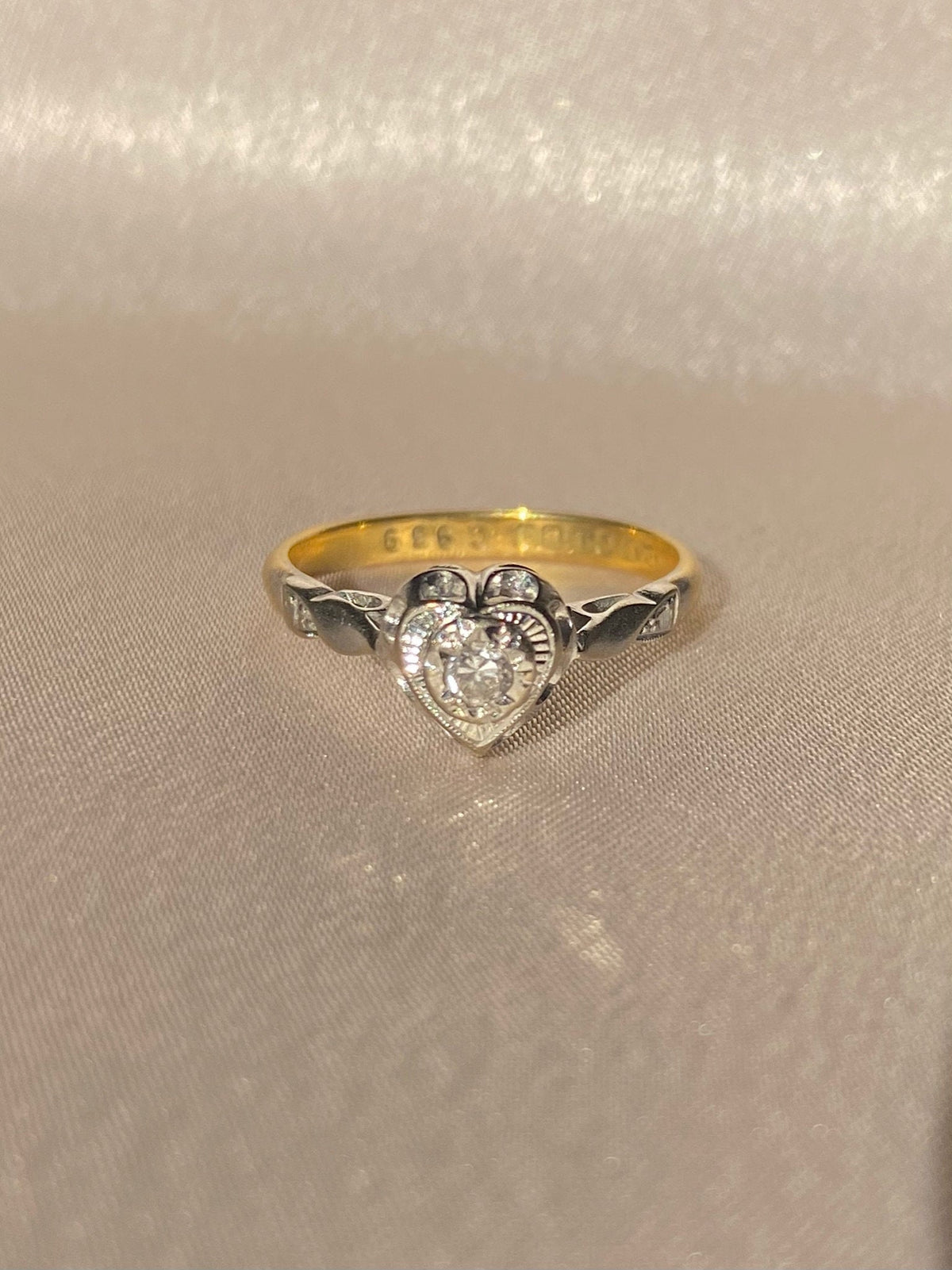 Vintage 18k Diamond Heart Ring 1968