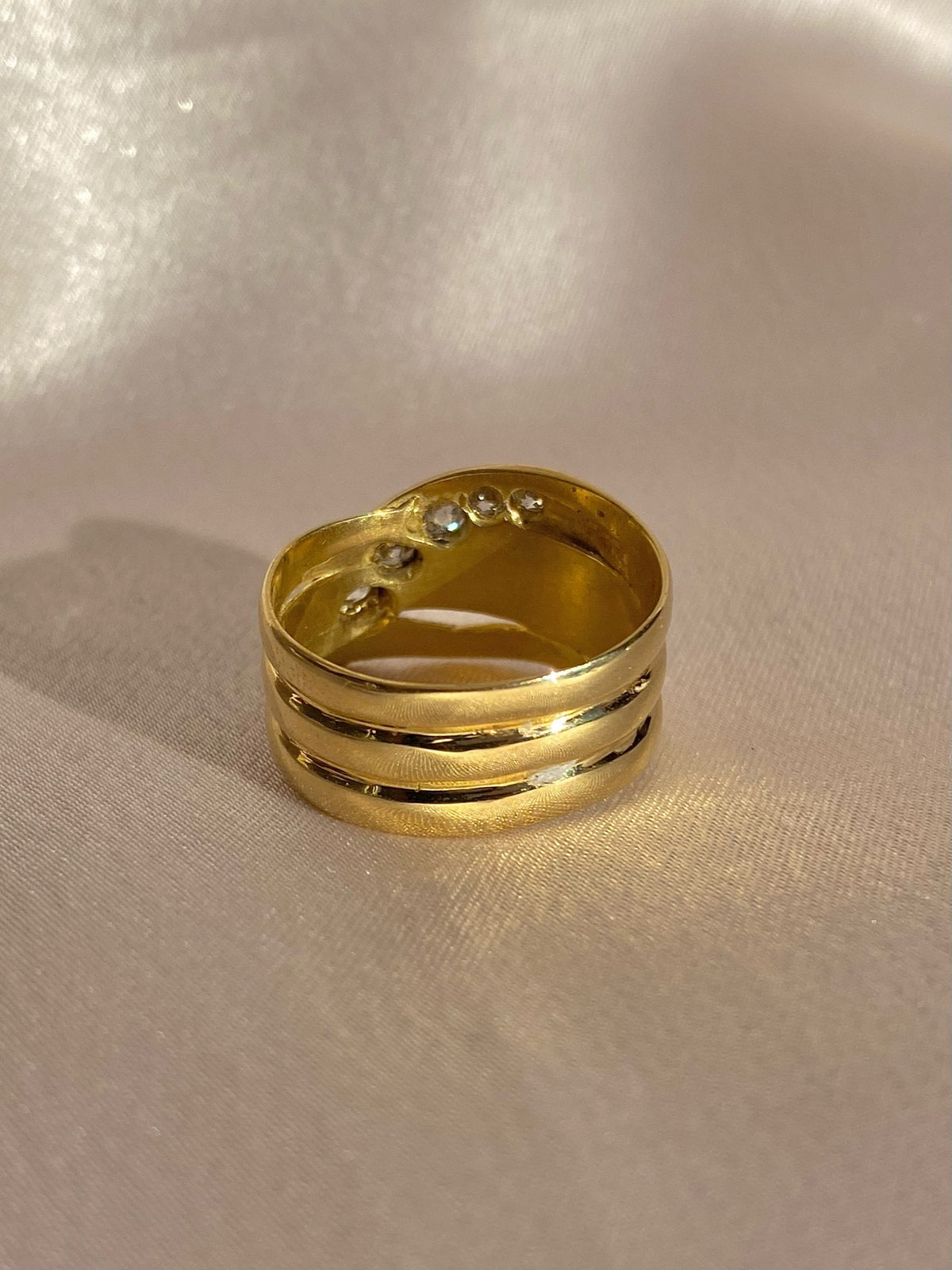 Antique 18k Graduating Old Cut Diamond Snake Ring
