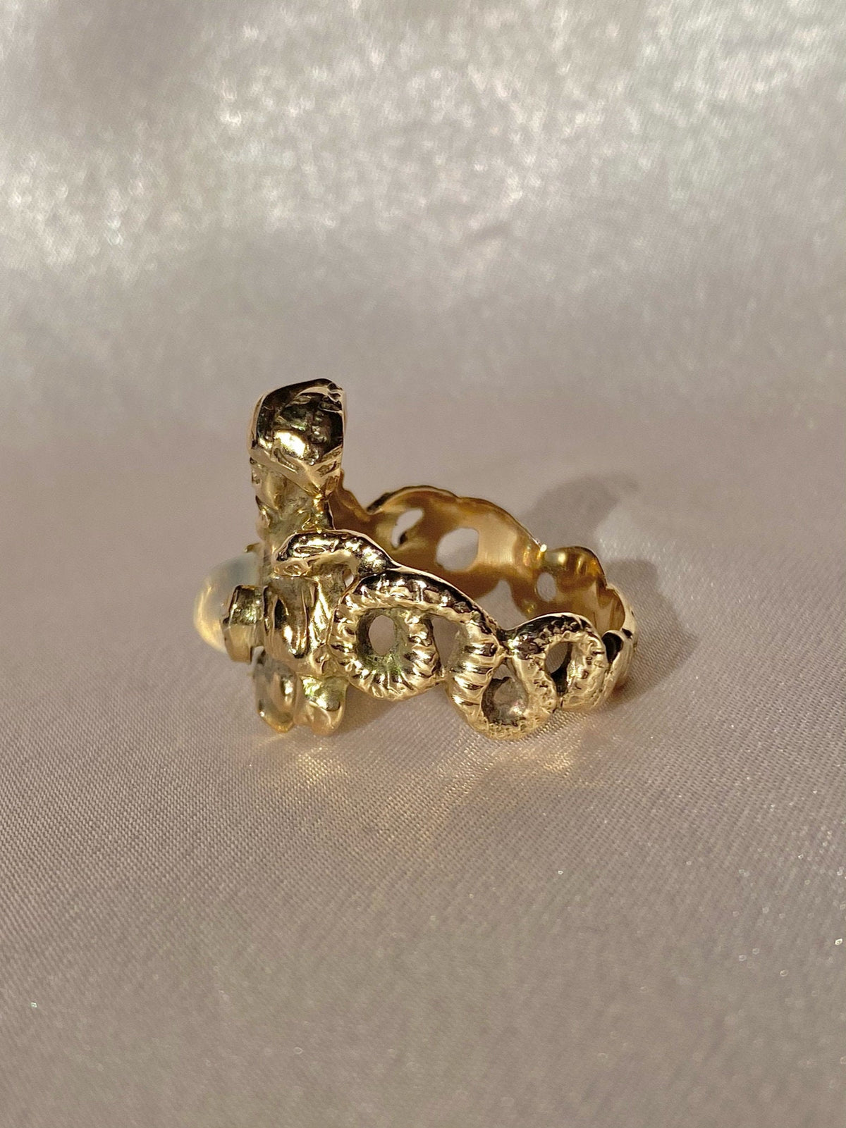 Vintage 10k Moonstone Genie Serpent Cabochon Ring