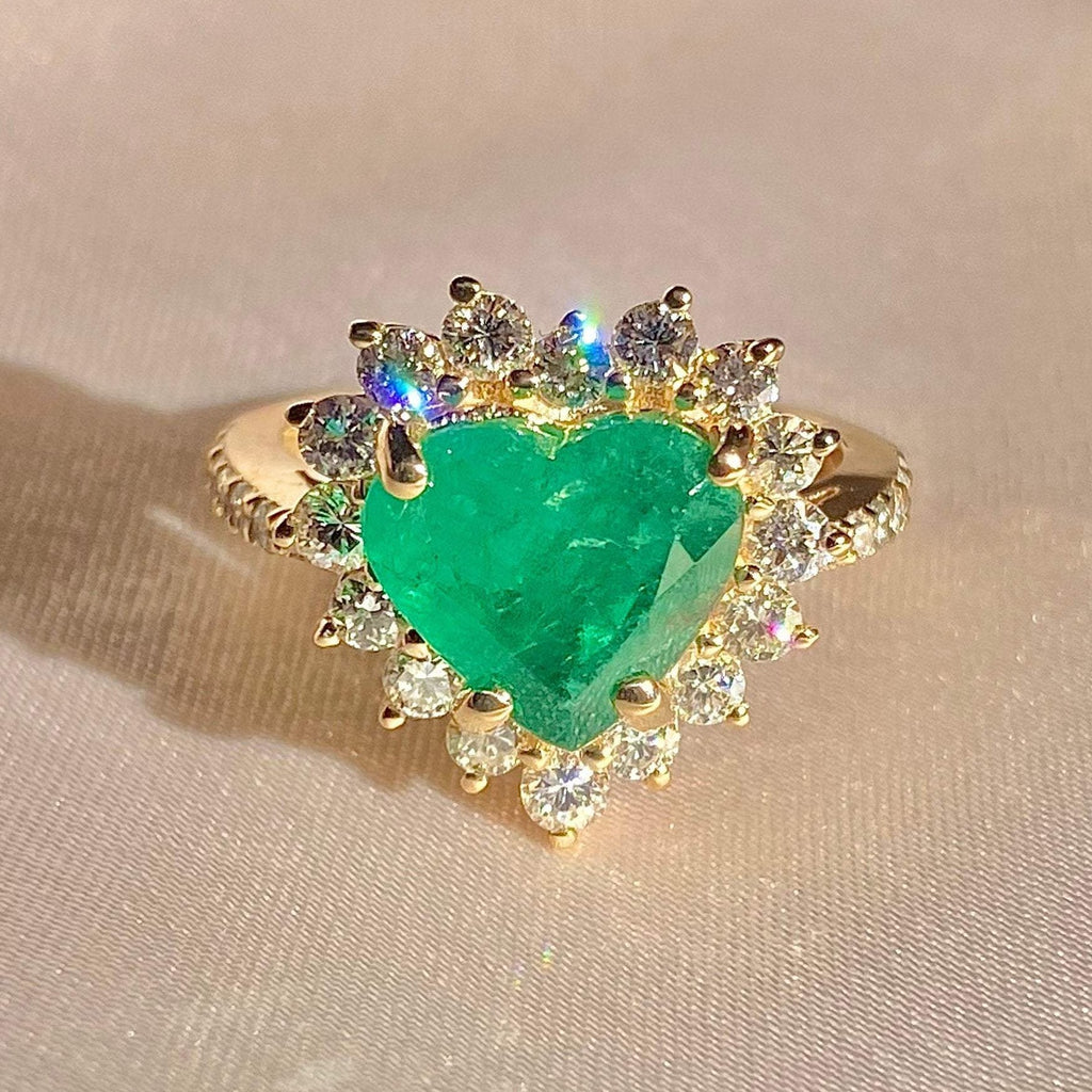Vintage 14k Emerald Diamond Halo Heart Ring