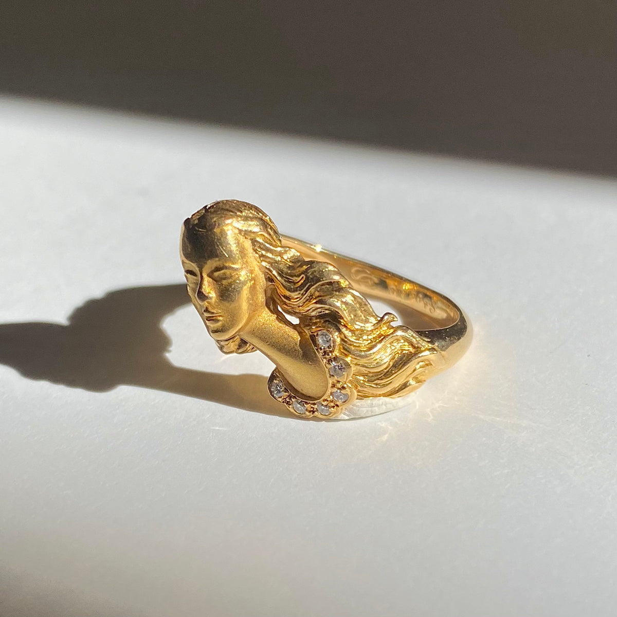 Vintage 18k Diamond Goddess Carrera y Carrera Ring #2