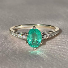 Load image into Gallery viewer, Vintage 14k White Gold Emerald Diamond Foliate Ring 1.00 ctw
