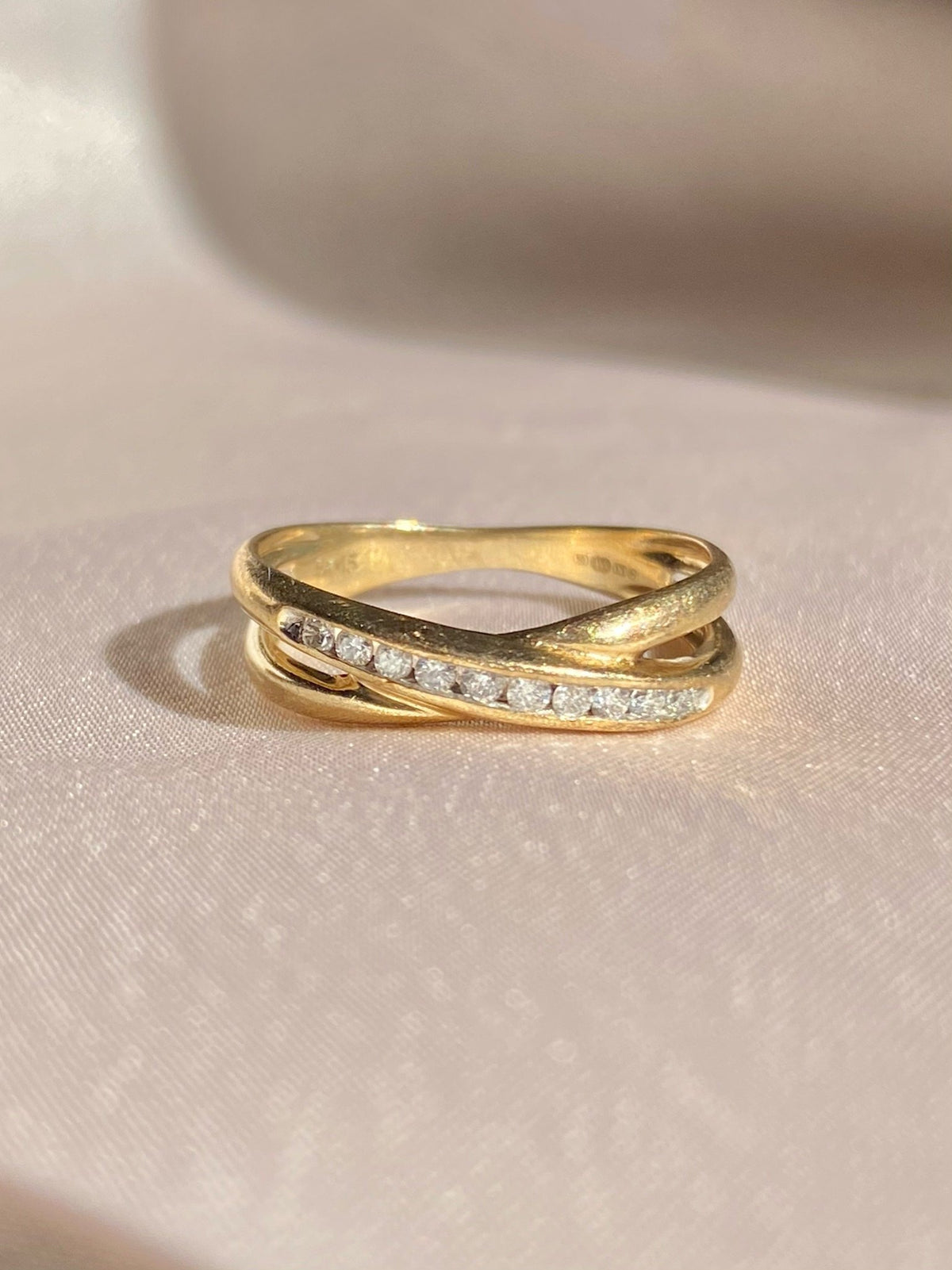 Vintage 9k Diamond Channel Crossover Band