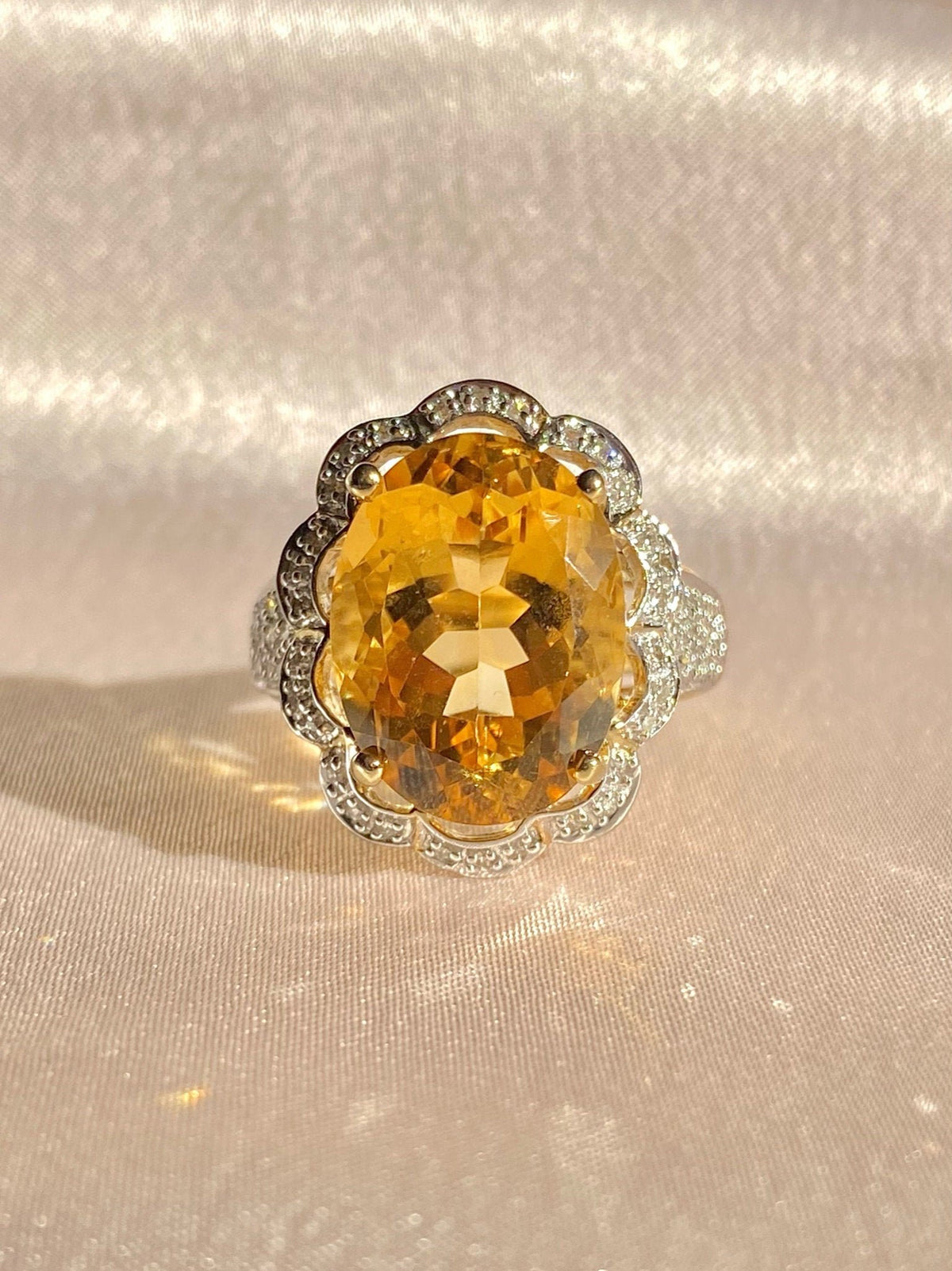 Vintage 9k Citrine Diamond Flower Cluster Cocktail Ring