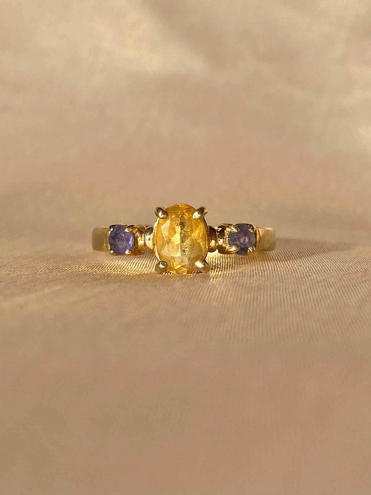 Vintage 9k Citrine Tanzanite Ring