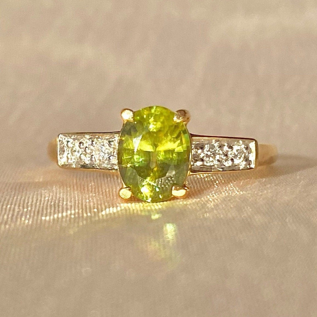 Vintage 18k Peridot Diamond Ring