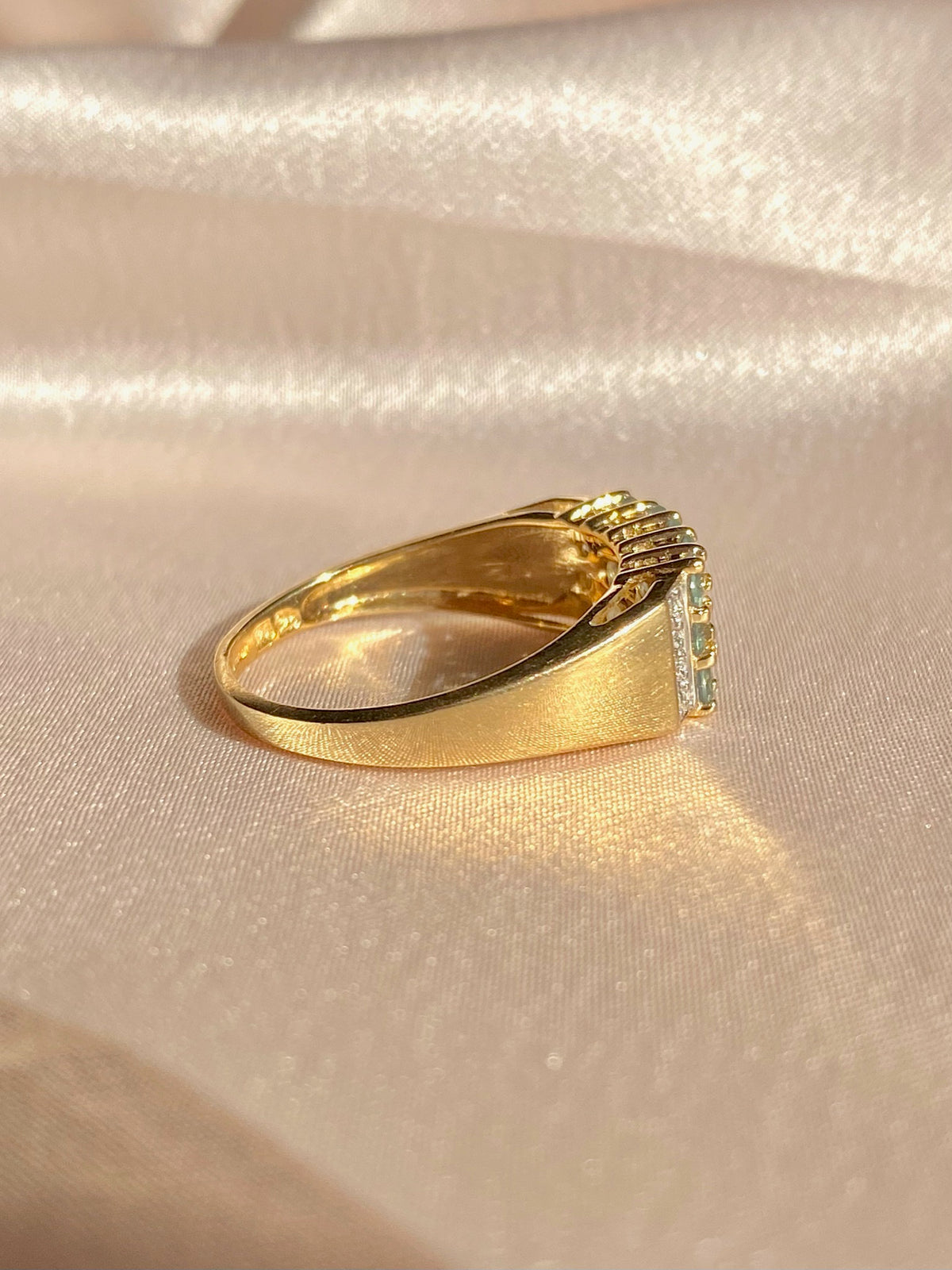 Vintage 14k Alexandrite Diamond Ring