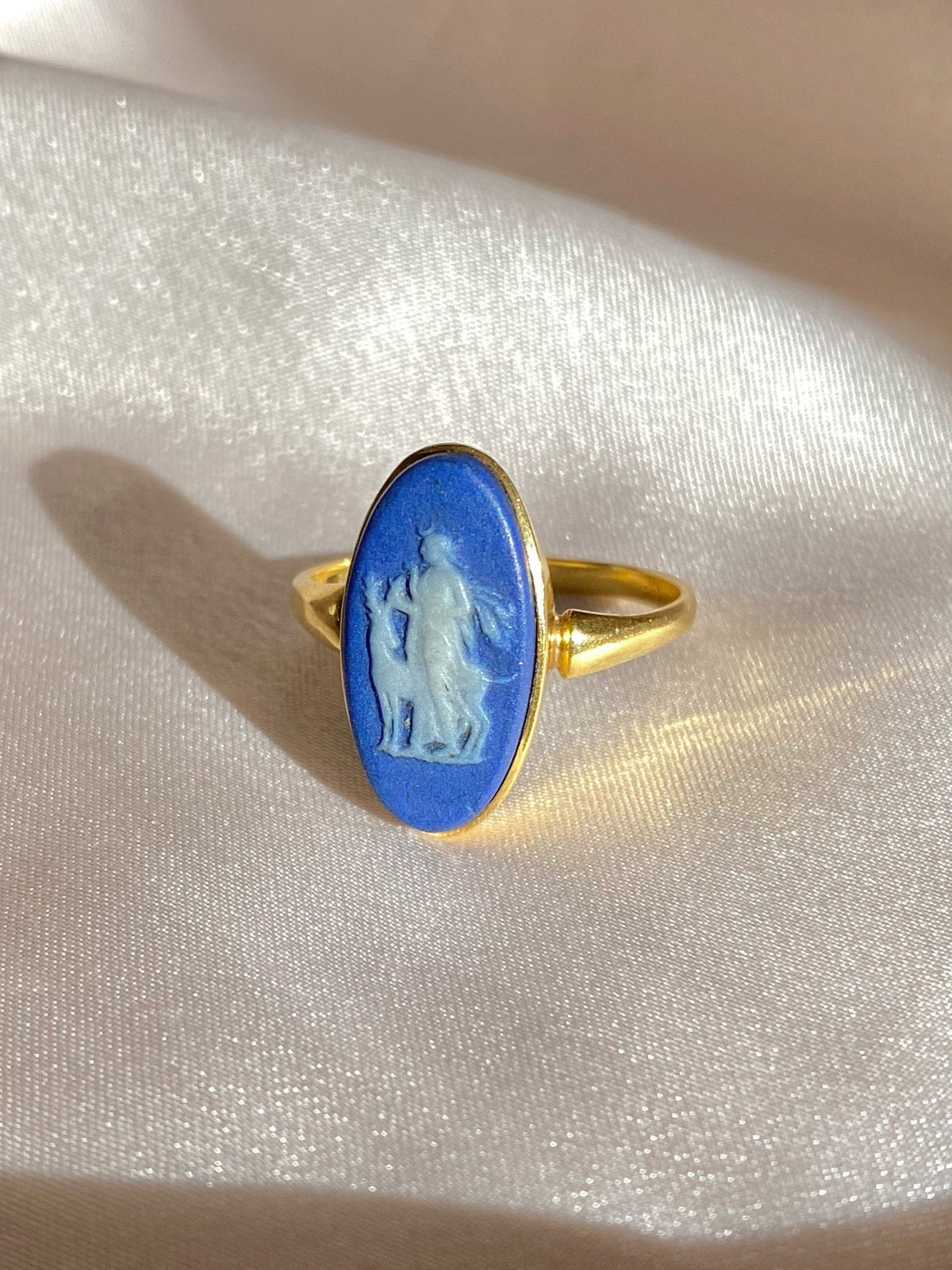 Antique 18k Lapis Lazuli Cameo Ring Wedgwood 1800s