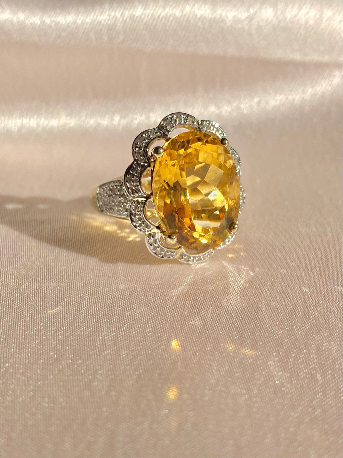 Vintage 9k Citrine Diamond Flower Cluster Cocktail Ring