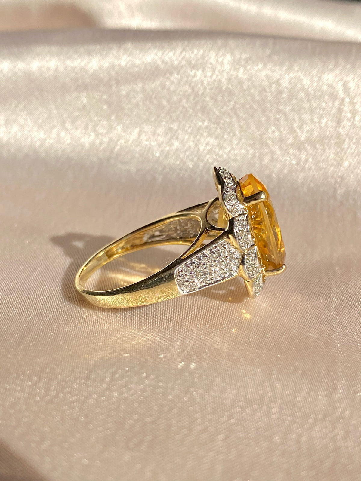 Vintage 9k Citrine Diamond Flower Cluster Cocktail Ring