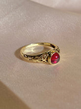 Load image into Gallery viewer, Antique 10k Garnet Merlot Cabochon Ring
