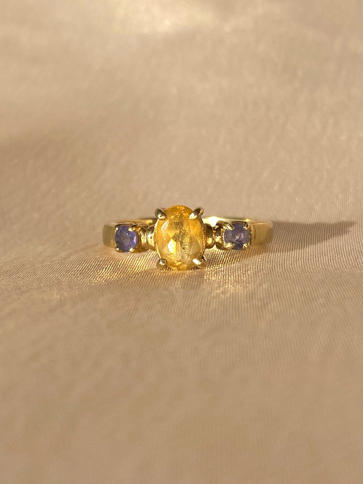 Vintage 9k Citrine Tanzanite Ring