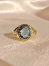 Load image into Gallery viewer, Vintage 9k Hematite Intaglio Signet Ring 1989
