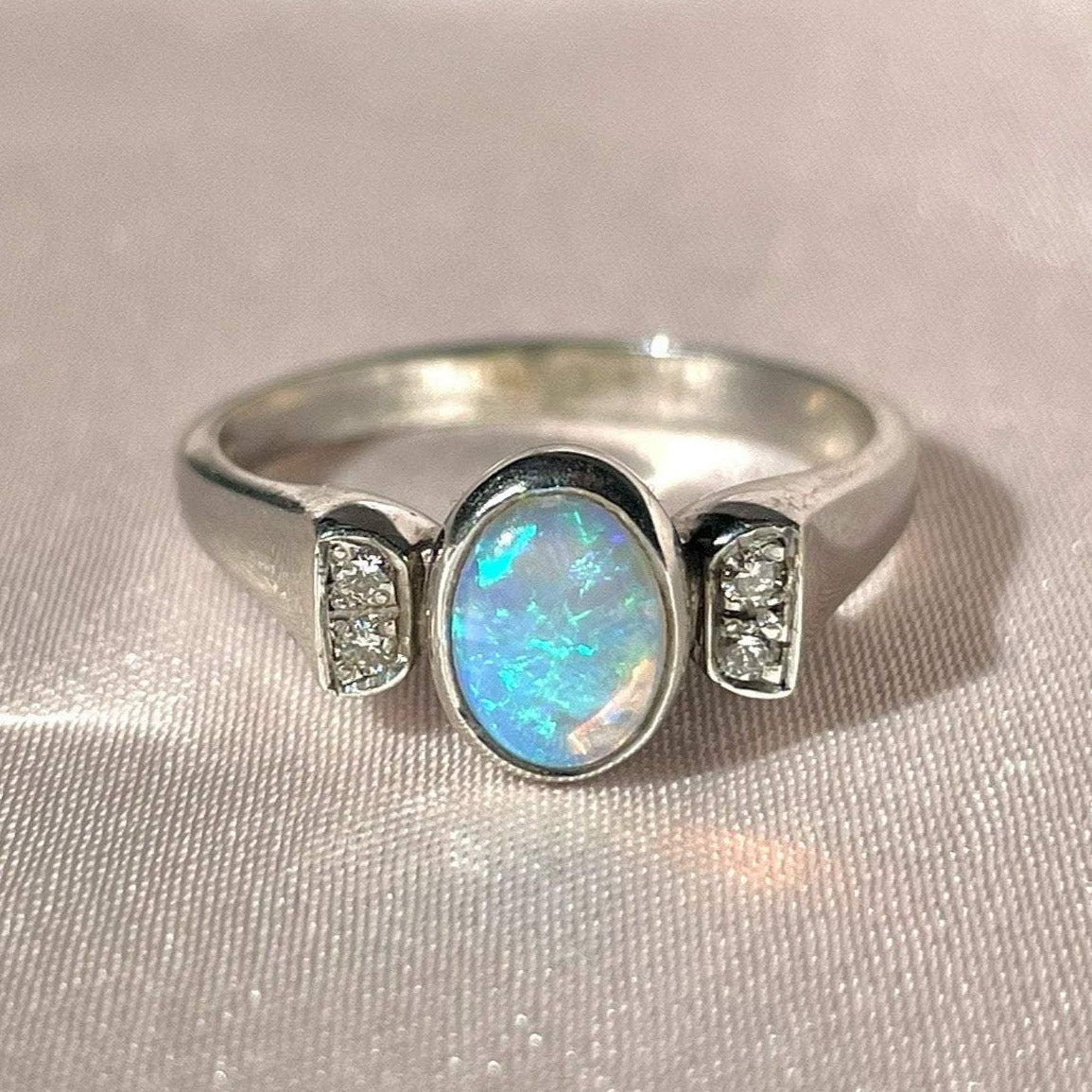 Vintage 9k White Gold Opal Diamond Ring 1983