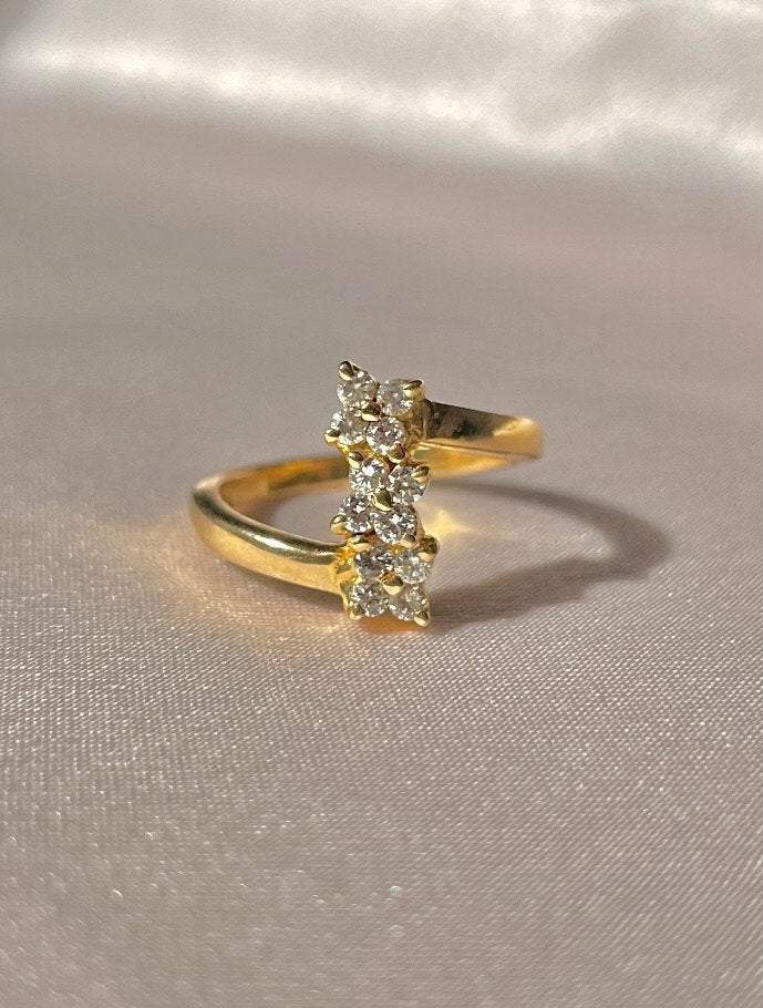 Vintage 18k Diamond Flower Waterfall Ring