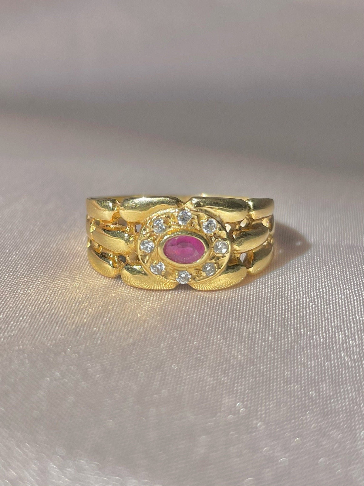 Vintage 18k Ruby Halo Chain Ring