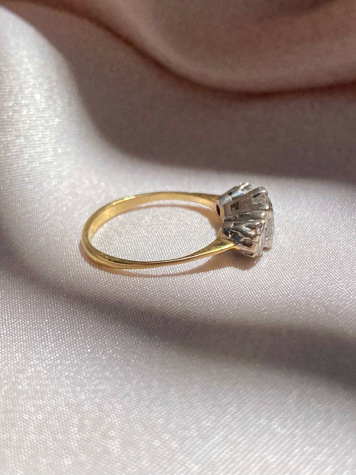 Vintage 18k Diamond Princess Cut Trilogy Ring 1981