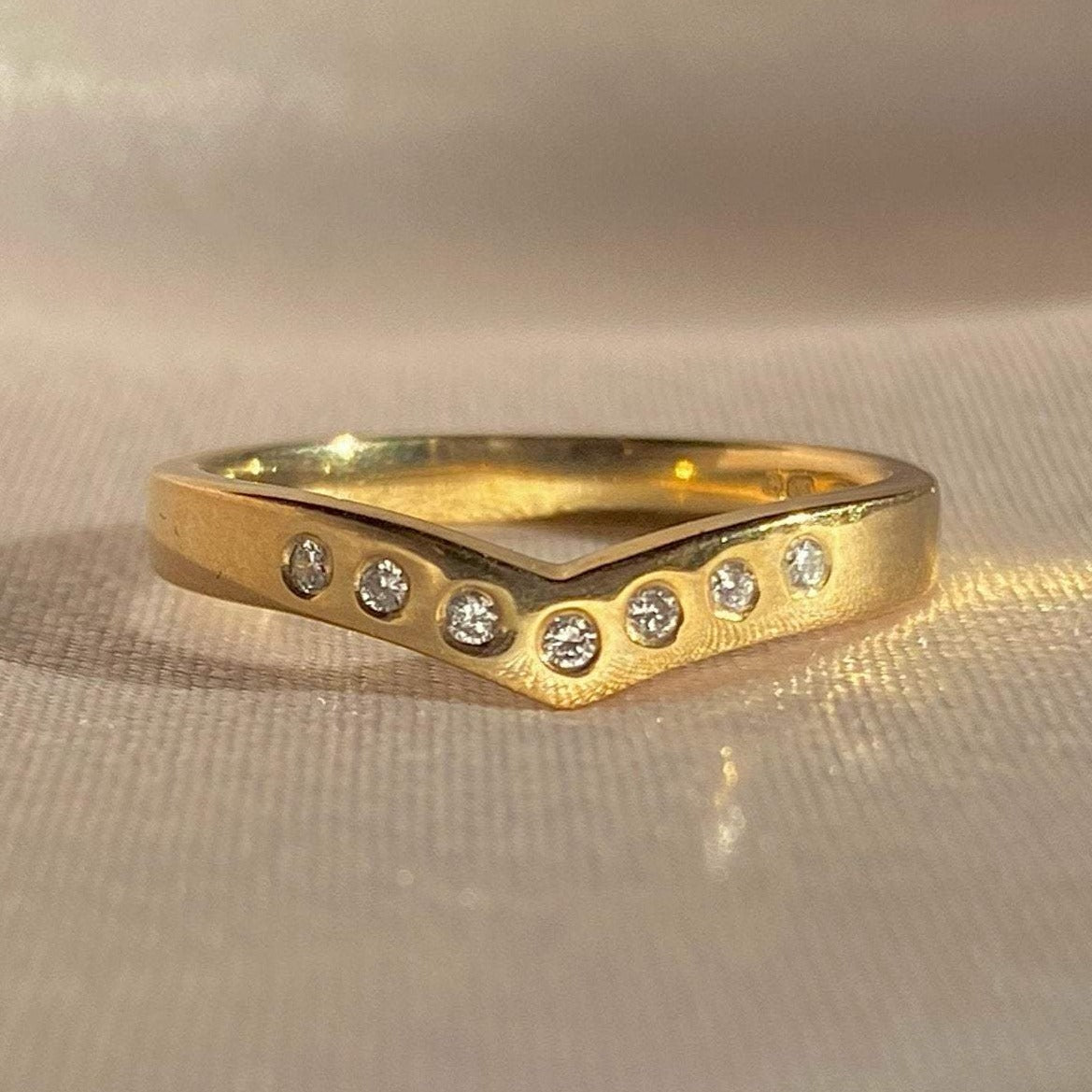 Vintage 9k Gold Diamond Chevron Ring