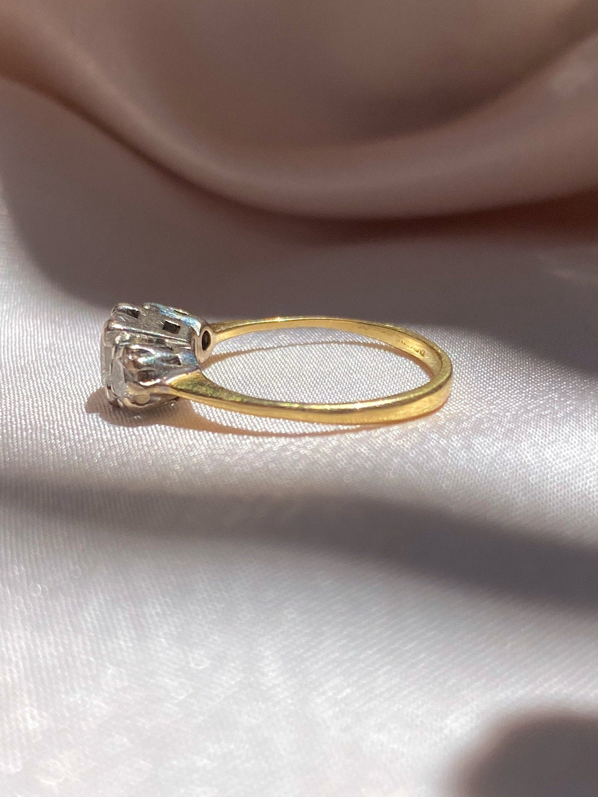 Vintage 18k Diamond Princess Cut Trilogy Ring 1981