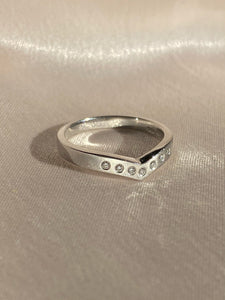 Vintage 9k White Gold Diamond Chevron Ring