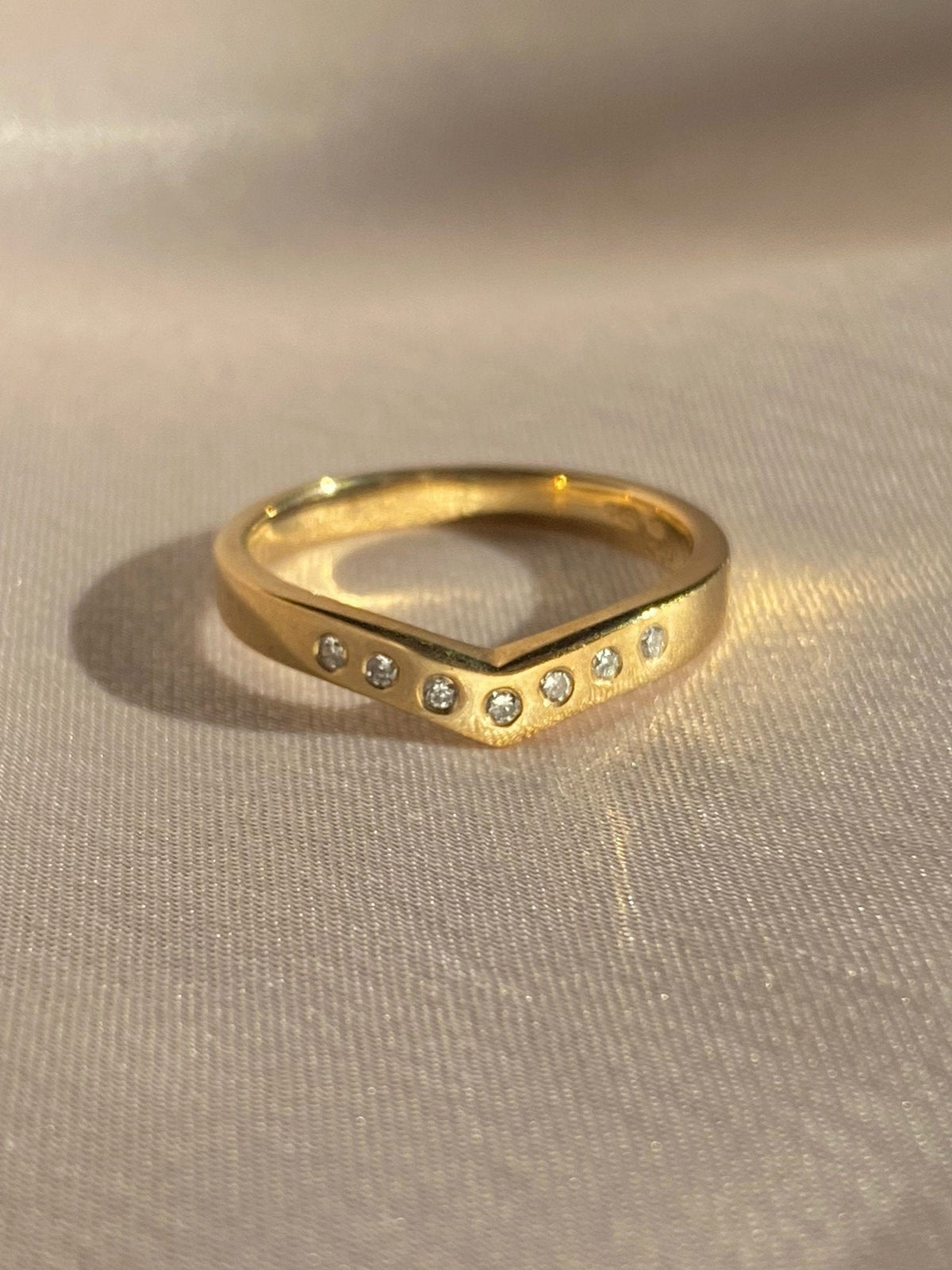 Vintage 9k Gold Diamond Chevron Ring