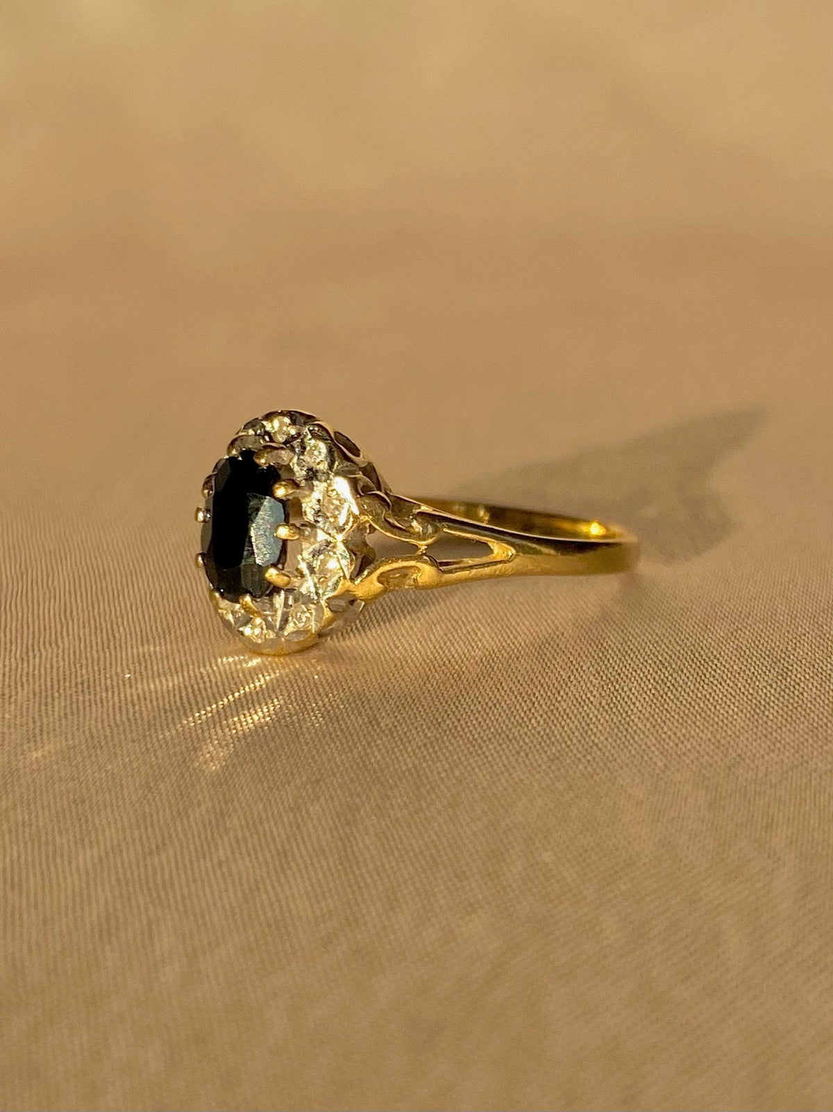 Vintage 9k Sapphire Diamond Halo Ring 1988