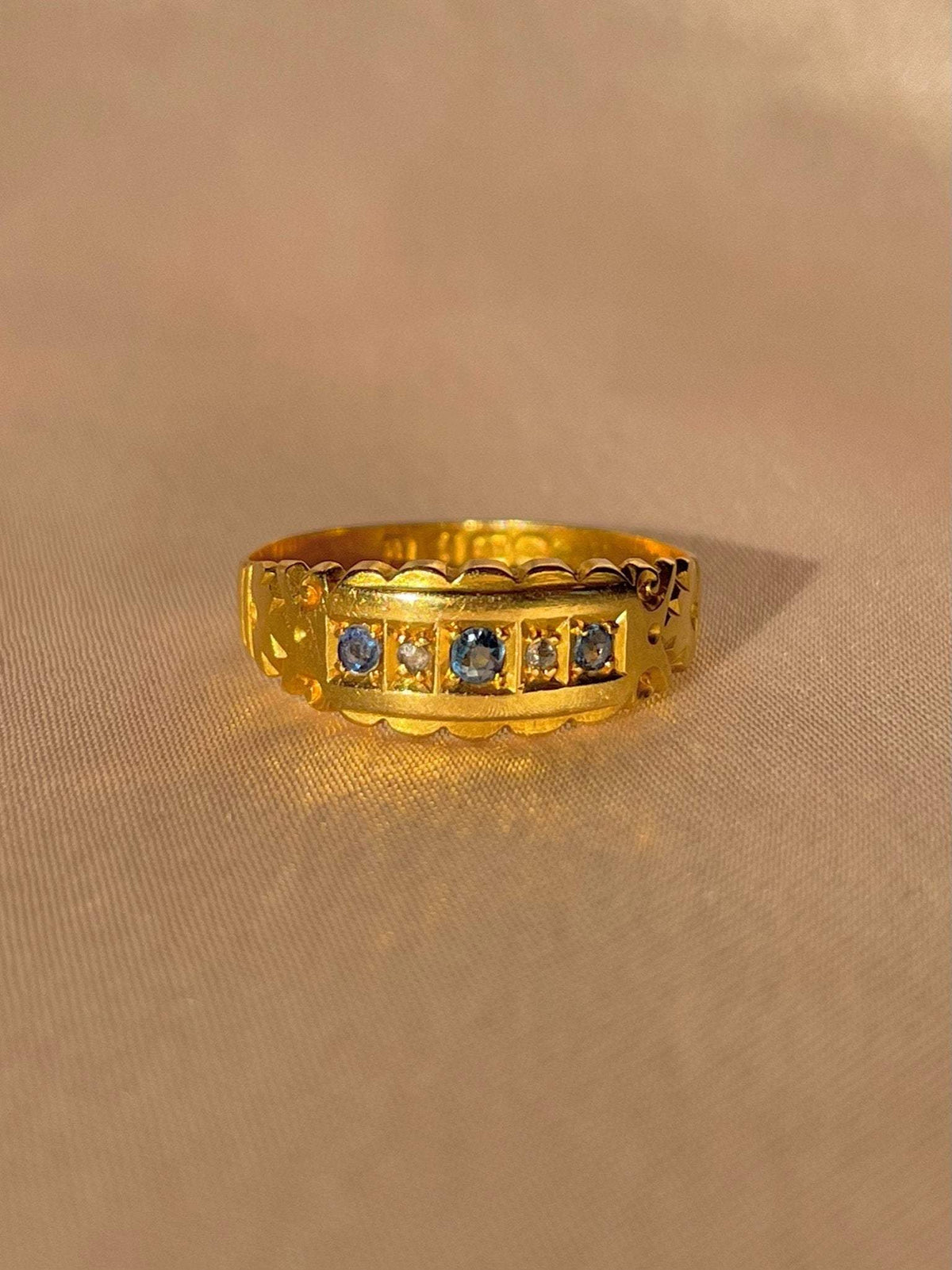 Antique 18k Sapphire Diamond Scallop Gypsy Ring 1900