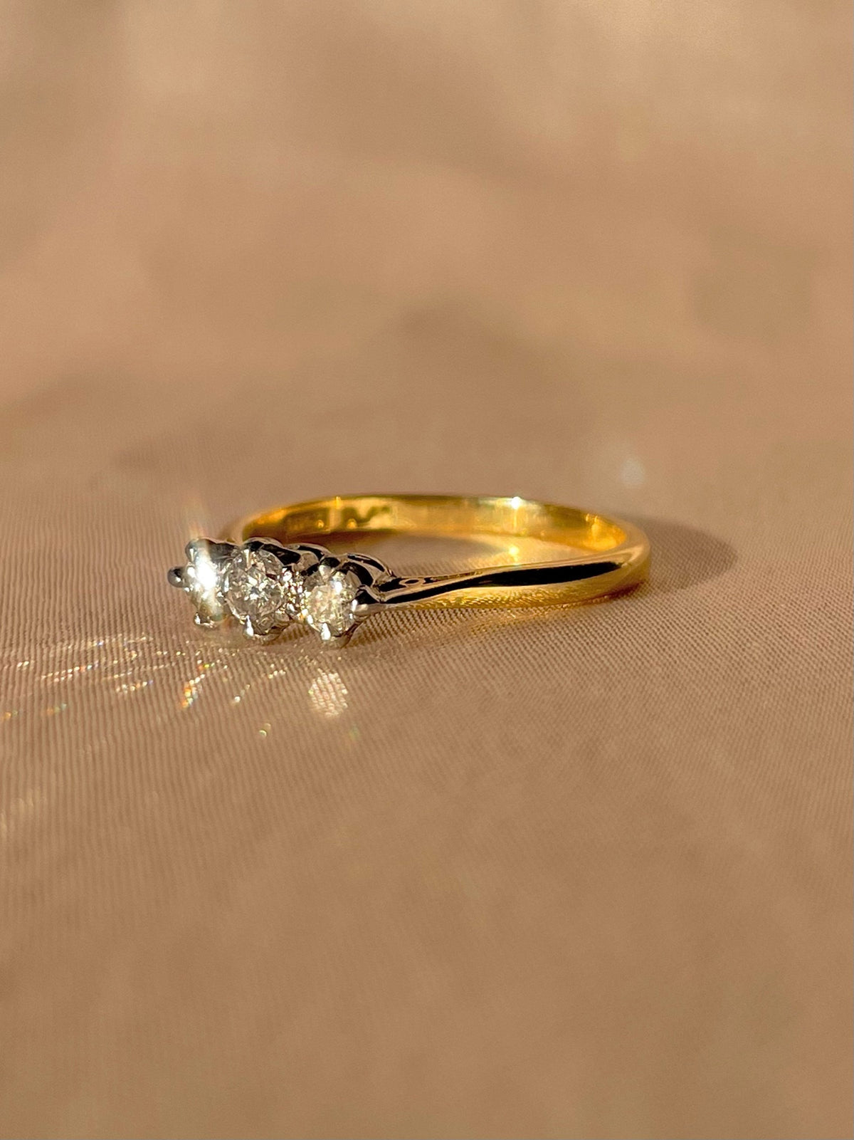 Vintage 18k Diamond Platinum Trilogy Ring