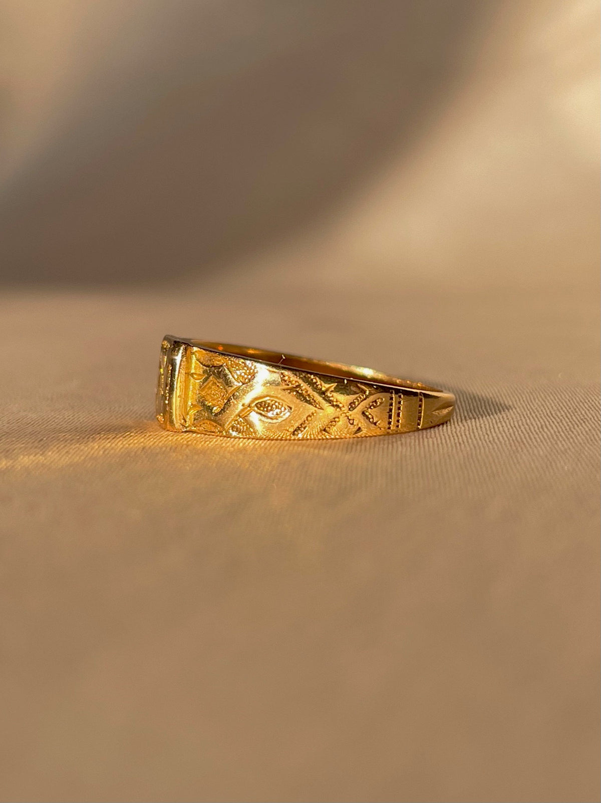 Antique 18k Flower Pictoral Ring 1891