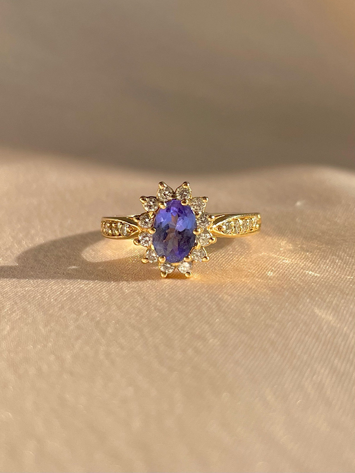 Vintage 14k Tanzanite Diamond Flower Engagement Ring