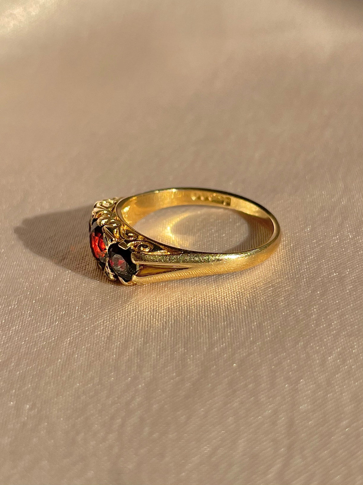 Vintage 9k Garnet Diamond Boat Ring 1963