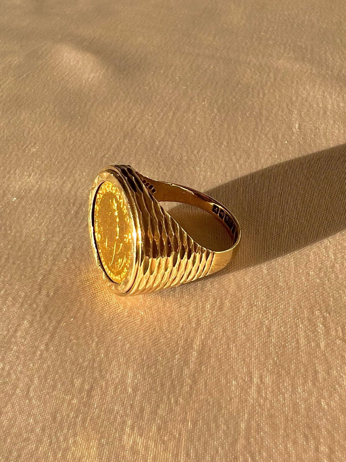 Vintage 9k Kruggerand Coin Signet Ring 1995