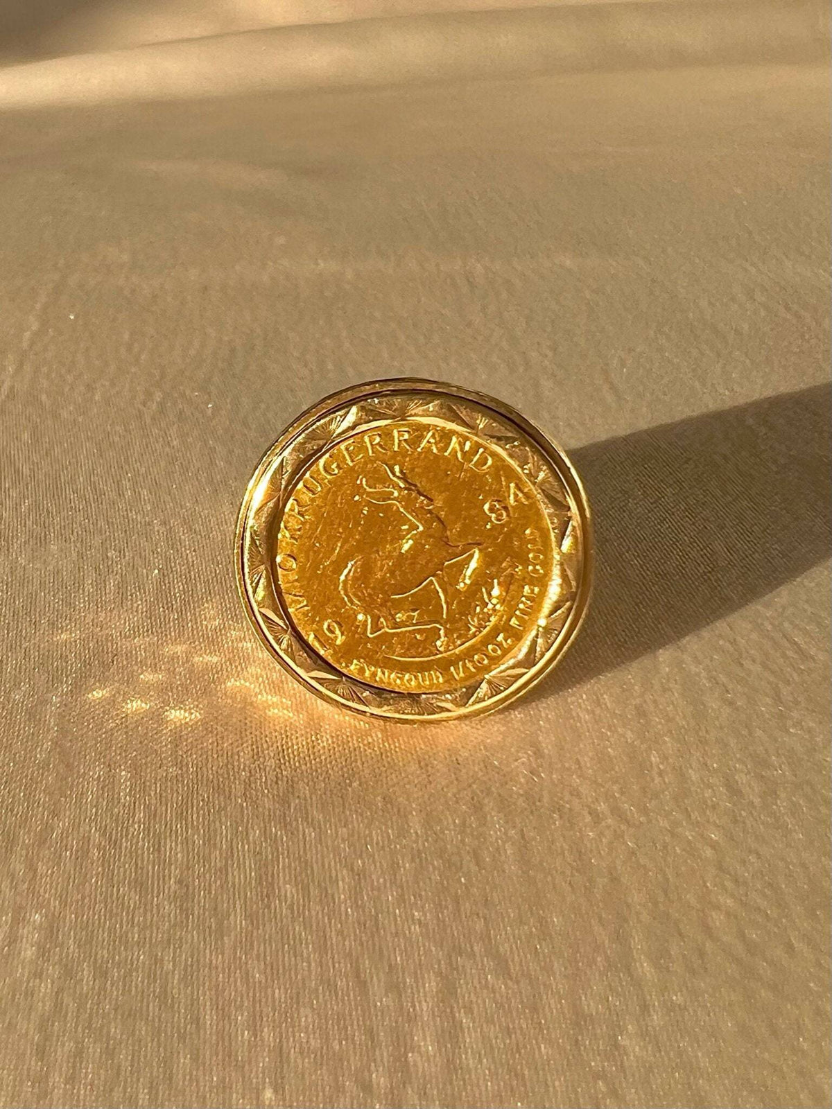 Vintage 9k Kruggerand Coin Signet Ring 1995