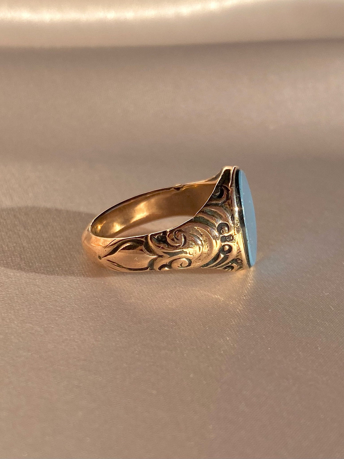 Antique 9k Agate Filigree Signet Ring 1921