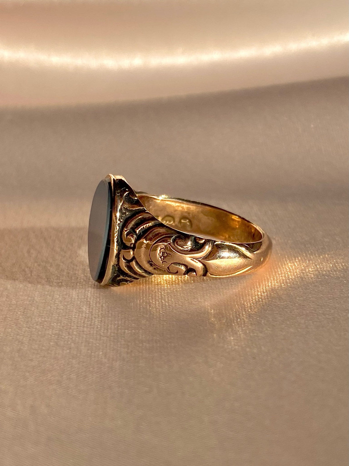 Antique 9k Agate Filigree Signet Ring 1921