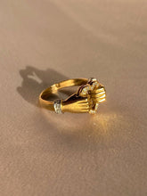 Load image into Gallery viewer, Vintage 18k Diamond Hand Heart Carrera y Carrera Ring

