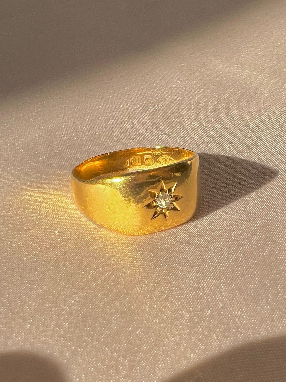 Antique 18k Diamond Solitaire Starburst Signet Ring