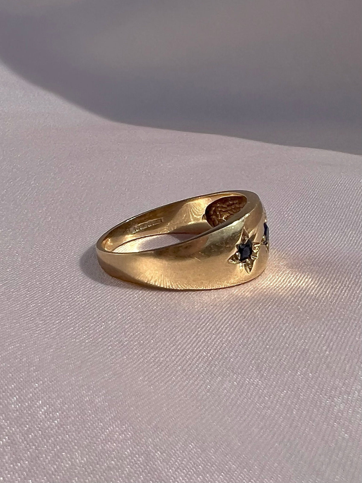 Vintage 9k Sapphire Trilogy Wide Gypsy Ring