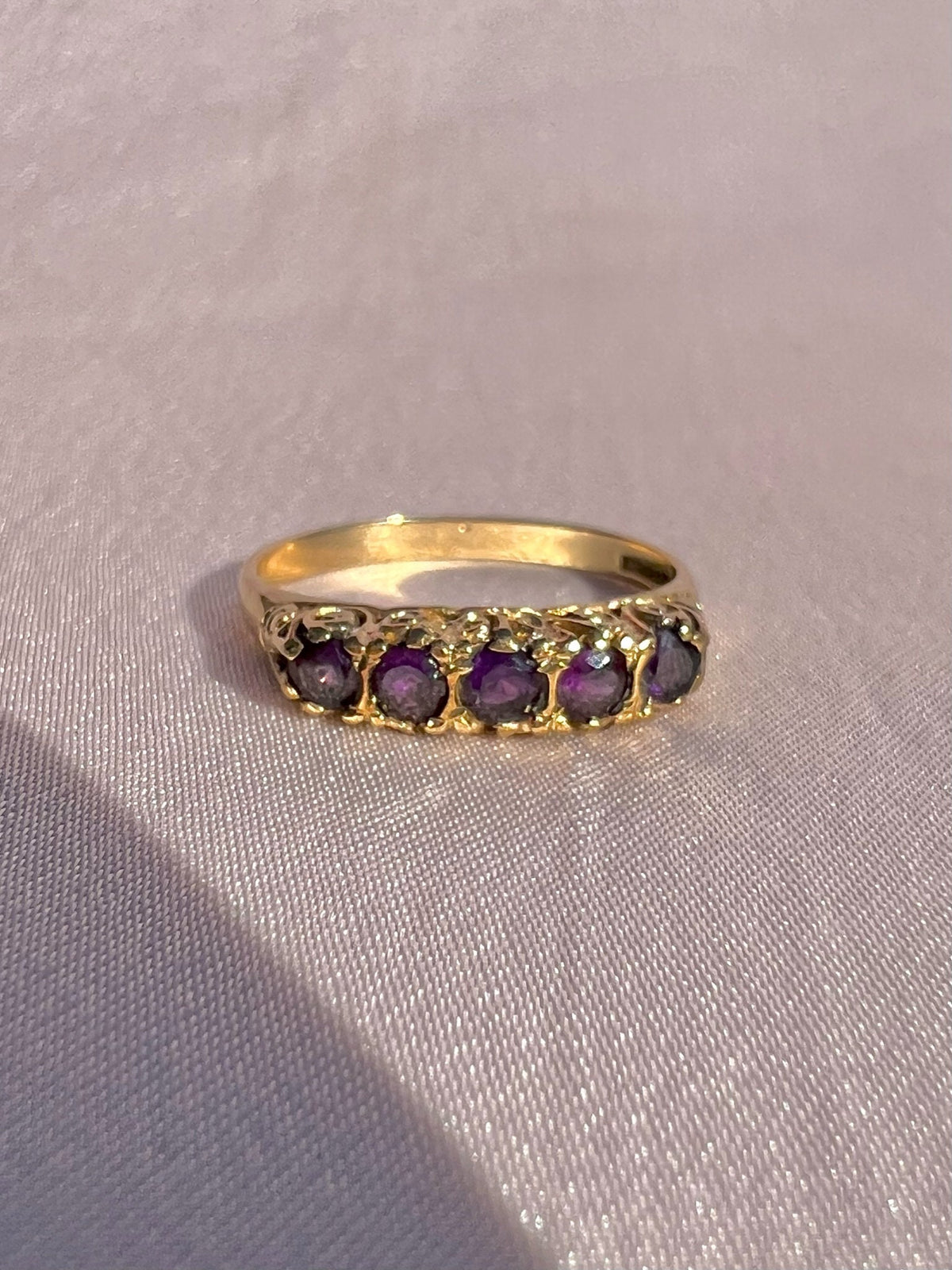 Vintage 9k Amethyst Boat Ring