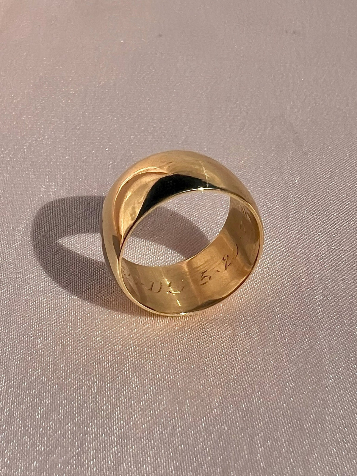 Vintage 14k Wide Cigar Band Ring 1972